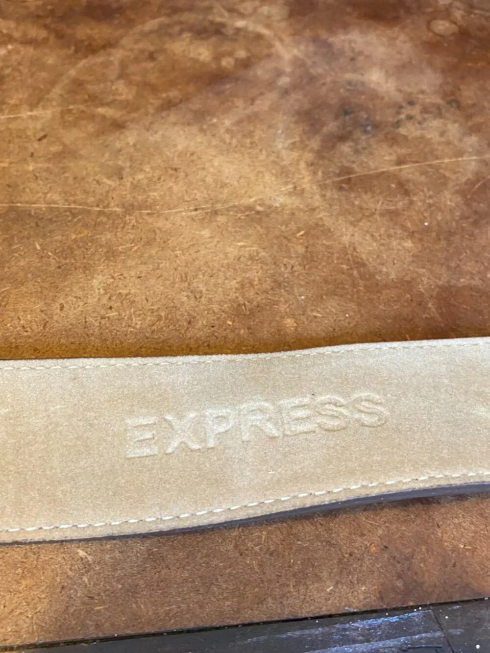 Express Belt Brown Suede Leather Square Brass Buckle Square End Size 32 33 MED
